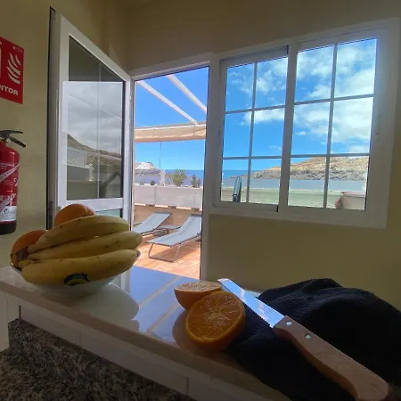 Holiday home With Jacuzzi And Pool Access
