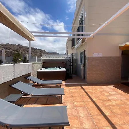 With Jacuzzi And Pool Access