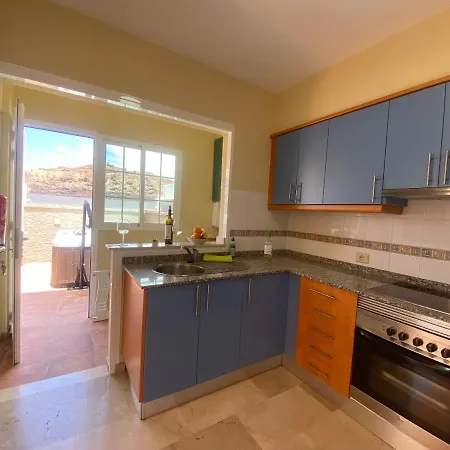 Spacious With Private Jacuzzi And Pool Access Semesterbostad Puerto Rico (Gran Canaria)