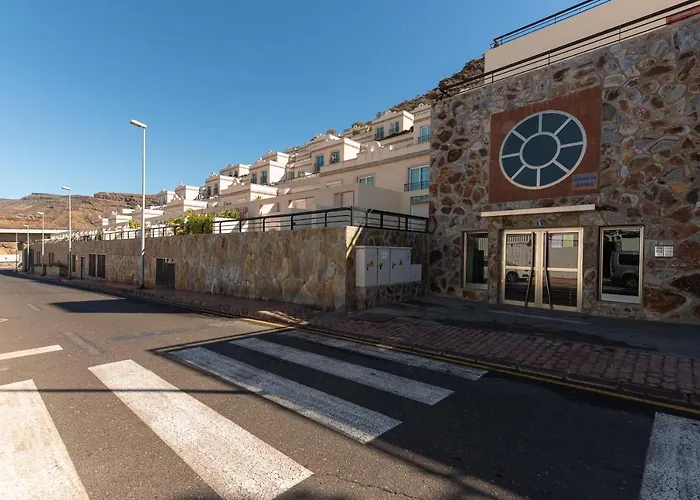 Dom wakacyjny Spacious With Private Jacuzzi And Pool Access Puerto Rico (Gran Canaria)