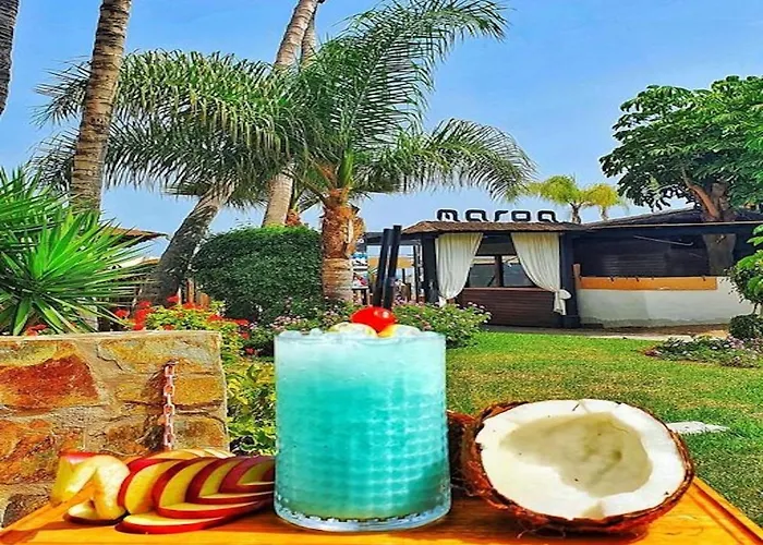 Spacious With Private Jacuzzi And Pool Access Dom wakacyjny