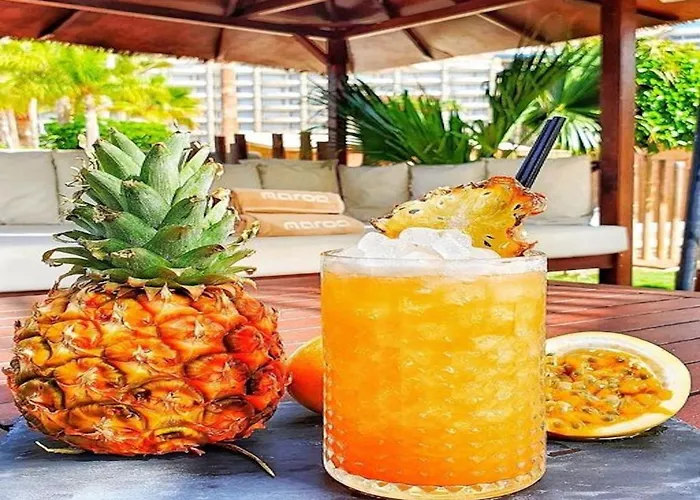 Spacious With Private Jacuzzi And Pool Access Dom wakacyjny