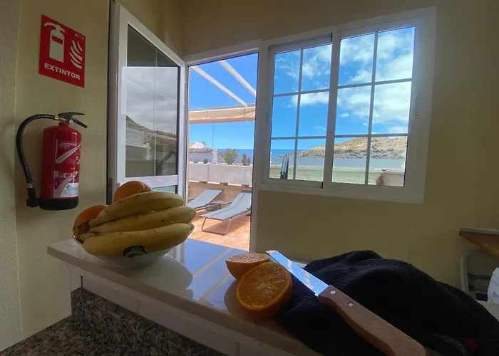 Dom wakacyjny Spacious With Private Jacuzzi And Pool Access