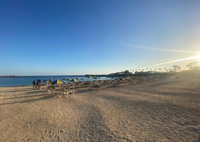 Spacious With Private Jacuzzi And Pool Access Dom wakacyjny