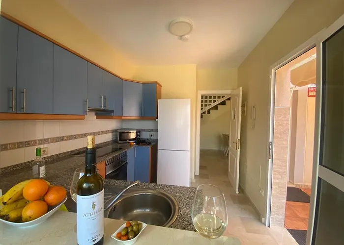 Сasa de vacaciones Spacious With Private Jacuzzi And Pool Access *