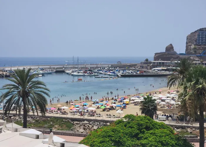 Spacious With Private Jacuzzi And Pool Access Сasa de vacaciones